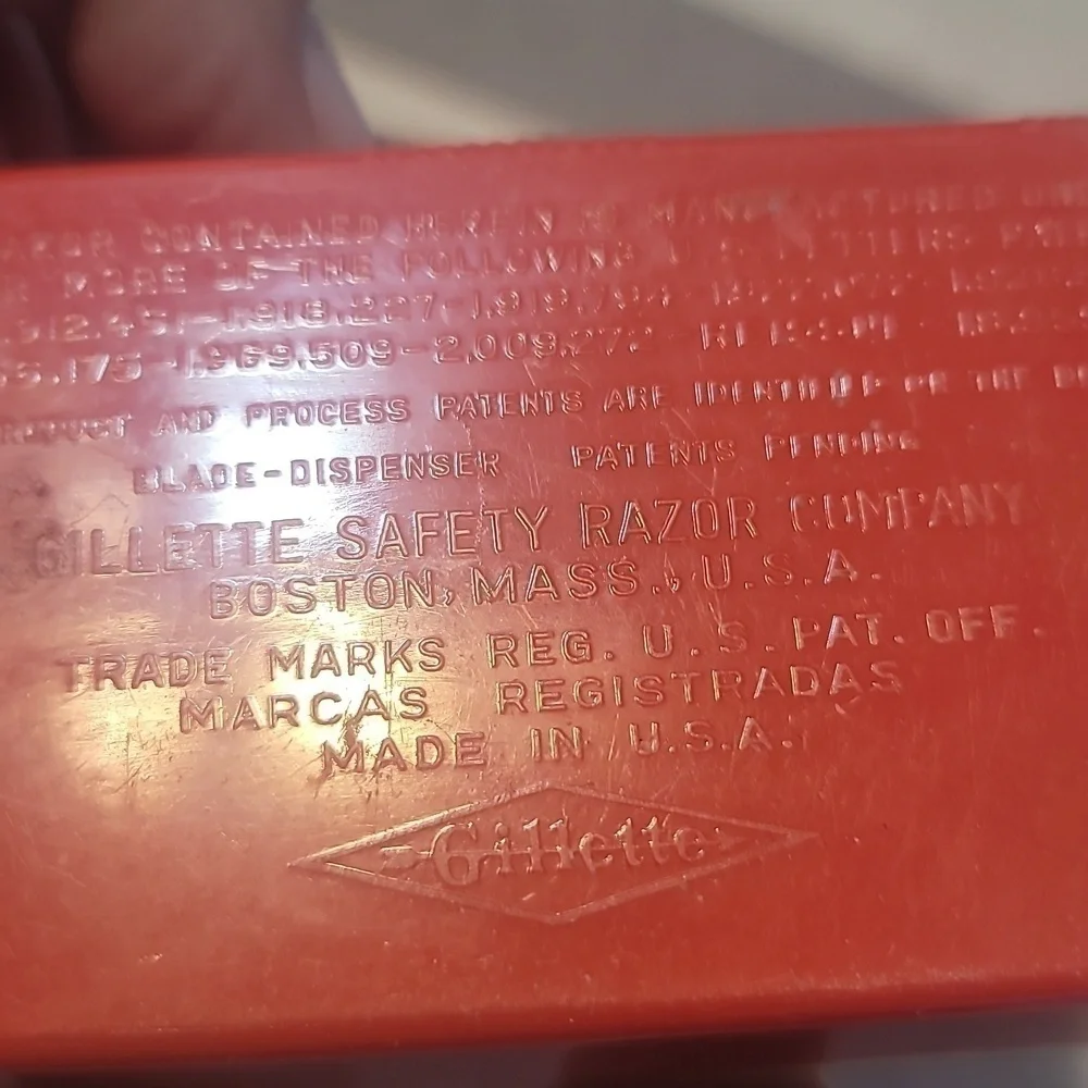Gillette Vintage Gold Super Speed One Piece Razor With Original Case And Blades